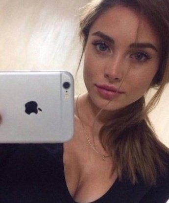 Я живу в Москве и сделаю все возможное, чтобы встреча с тобой стала незабываемым приключением. Мои услуги включают все, что ты толька пожелаешь - от страстных эротических массажей до горячих ролевых игр. Мои фото не оставят тебя равнодушным, а мои отзывы говорят сами за себя. Не упусти возможность окунуться в мир наслаждения и удовольствия вместе со мной. Обязательно попробуй и ты не пожалеешь! 💋 Марина
