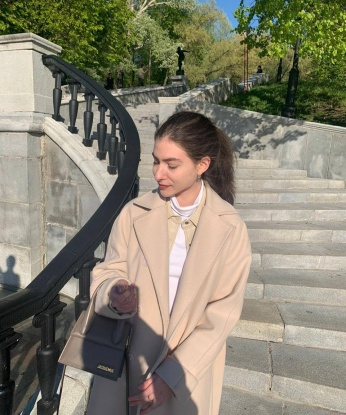 Полина